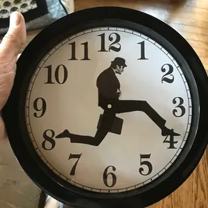 Reloj de Pared Divertido con Diseño de Caminata Silenciosa, Decoración Novedosa para el Hogar, Reloj de Pared Silencioso y Divertido - Product Image 1