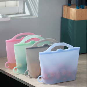 Sacs de conservation alimentaire en silicone 1000 ml rectangulaires avec poignée et couvercle à clipser pour pique-nique et congélation - Product Image 4