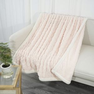 Manta de tiro Jacquard Manta ligera para sofá, manta acogedora suave difusa para cama, manta gruesa cálida para todas las estaciones - Product Image 4