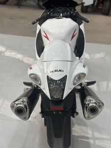 Suzuki <span class=keywords><strong>Hayabusa</strong></span> 1300 : 190 CV, 1340 cm³, 4 cylindres en ligne, moto sportive, voitures et motos de sport d'occasion - Product Image 5