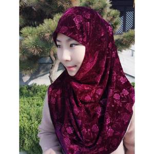 Latest Winter Design gold Embossed Velvet Ethnic Headscarf Easy <b>Hijab</b> Islamic Headscarf, Suitable for Women to Keep Warm - Product Image 6