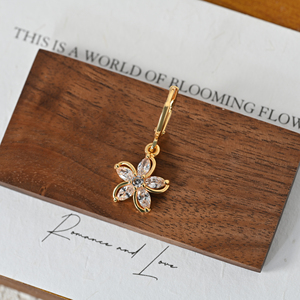 <span class=keywords><strong>Orecchini</strong></span> <span class=keywords><strong>a</strong></span> Cerchio con Pendente <span class=keywords><strong>a</strong></span> <span class=keywords><strong>Cuore</strong></span> Placcati in Oro 18K, <span class=keywords><strong>Orecchini</strong></span> con Charm d'Amore in Zirconia Cubica, Gioielli Romantici da Donna, Brincos Para Mulheres - Product Image 6