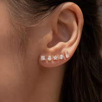 Collection de Boucles d'Oreilles Clous Solitaires Mylove Personnalisées en Laiton Plaqué Or 18K avec Zircons Cubiques Géométriques (Carré, Cœur, Étoile, Ovale) – Vente en Gros