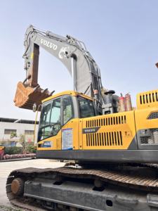 Grande machine d'excavatrice Volvo EC480DL d'occasion de Corée en vente - Product Image 4