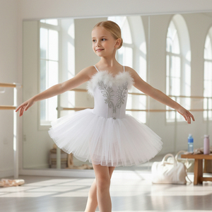 Vestido de Ballet Profesional Fitdance Kids White Swan para Niñas, con Plumas y Pedrería, Disfraz para Actuaciones en Escenario, Disponible en Stock - Product Image 3