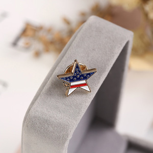 Nueva llegada estrella <span class=keywords><strong>bandera</strong></span> americana solapa Pin personalizado Aleación de Zinc estrella insignia venta al por mayor EE. UU. <span class=keywords><strong>Bandera</strong></span> pines Metal esmalte pines <span class=keywords><strong>bandera</strong></span> para sombrero - Product Image 4