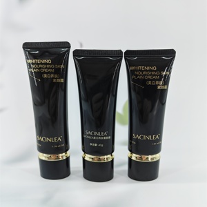 Nouvel arrivage 2026 – Tube cosmétique ovale en plastique noir 50 ml, forme ovale, avec logo personnalisé estampé à chaud doré et capuchon - Product Image 3