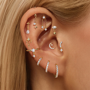 Piercing Clásico de Plata de Ley 925 con Baño de Oro de 18K, Diseño de Estrella, Luna, Ojo Turco y Zirconia Geométrica para Cartílago, Tragus, Lóbulo y Labret - Product Image 1
