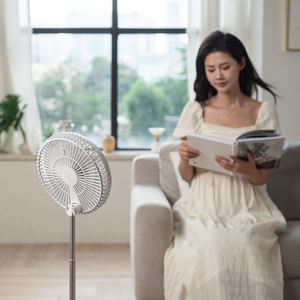 Portable Foldable Rechargeable Oscillating Fan 8000mAh <b>Battery</b> <b>Operated</b> Type-C Remote Quiet Operation Mechanical for Car Outdoor - Product Image 5