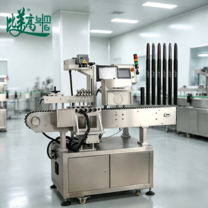 Ligne de production cosmétique automatisée, imprimante laser UV, machine de marquage laser UV pour la gravure de crayons à sourcils et de boîtiers de rouge à lèvres - Product Image 1