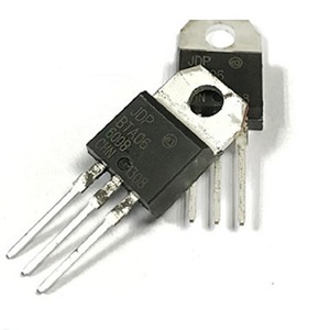 Thyristors TRIAC Standard 600V 6A à montage traversant T-220 BTA06 BTA06-600B - Product Image 1