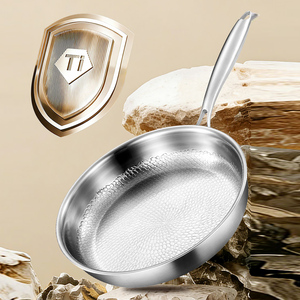 Poêle à frire en acier titane à motif martelé, sans revêtement, antiadhésive, en acier composite multicouche - Product Image 1