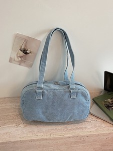 Sac sous le bras bleu clair vintage en jean, fermeture boutonnée, doux et pliable, style coréen frais, pour le travail et les trajets quotidiens - Product Image 3