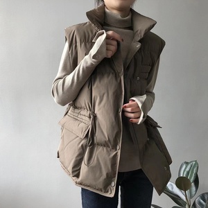 Vente en gros <span class=keywords><strong>Gilet</strong></span> en coton polyester <span class=keywords><strong>sans</strong></span> manches pour <span class=keywords><strong>femme</strong></span>, chaud pour l'hiver <span class=keywords><strong>Gilet</strong></span> court en duvet <span class=keywords><strong>grande</strong></span> <span class=keywords><strong>taille</strong></span> pour <span class=keywords><strong>femme</strong></span> - Product Image 4