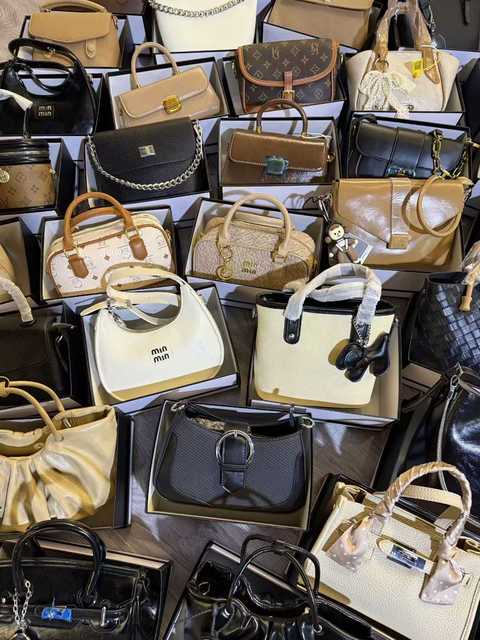 2026 Stylish Mixed Women Crossbody Purse Fashion Ladies Shoulder Handbag Durable Private Label Wholesale for E-Commerce Sellers