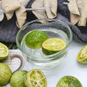 Заводская поставка HUAOU, сублимированный зеленый апельсин, чай из сухофруктов хорошего качества, натуральный вкус, сушеные зеленые ломтики лайма - Product Image 5