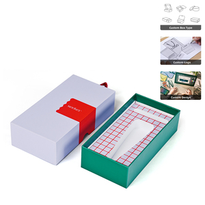 Caja de Regalo Mate Reciclable de 2mm, Caja de Embalaje de Juguetes de Lujo Hecha a Mano para Niños con Cierre de Cinta - Product Image 1