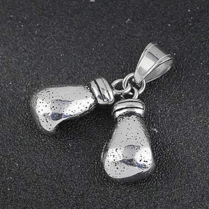 Collier de luxe mini gants de boxe pour hommes et femmes, cool, style hip-hop, en acier titane, longue chaîne, bijoux de sport et fitness - Product Image 5
