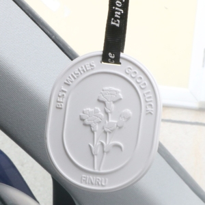 Ambientador colgante de cerámica para armario de coche blanco hecho a mano, aroma de flor de porcelana para el hogar, fragancia de yeso, difusor de aceite esencial - Product Image 2