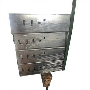 Goulotte de câblage de type canal résistante aux intempéries pour applications de construction intérieures et extérieures - Product Image 1