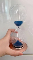 Jam Pasir Seni Rakyat dengan Alas Bundar Kuningan, Kaca Tiup Buatan Tangan OEM, Warna & Ukuran Dapat Disesuaikan, Dilengkapi Kotak Hadiah