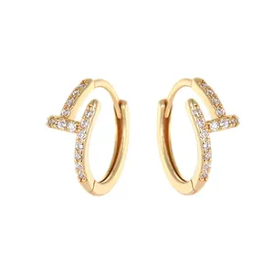 Boucles d'oreilles Huggie en argent sterling 925 en forme de clou avec zircon pavé, bijoux minimalistes délicats - Product Image 4