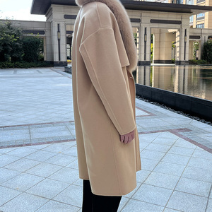 Nouvelle mode manteaux longs en fourrure de <span class=keywords><strong>laine</strong></span> de mouton véritable <span class=keywords><strong>manteau</strong></span> en <span class=keywords><strong>laine</strong></span> de <span class=keywords><strong>cachemire</strong></span> de chameau pour hommes avec col en fourrure de renard - Product Image 4
