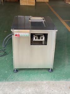 Macchina Automatica in Acciaio Inox per Taglio Obliquo di Filetti di <span class=keywords><strong>Pesce</strong></span>, Attrezzatura Durevole per Affettatura di <span class=keywords><strong>Pesce</strong></span> Fresco per Laboratori di Lavorazione - Product Image 2