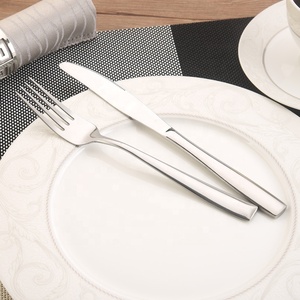 Lot <span class=keywords><strong>de</strong></span> 4 couverts en acier inoxydable, cuillère, fourchette, couteau, vaisselle <span class=keywords><strong>de</strong></span> <span class=keywords><strong>table</strong></span>, vente en gros à prix abordable - Product Image 4