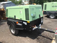 Compresor de Aire Portátil Diésel Sullair de 260 CFM y 7 Bares para Minería con Martillo Neumático para Construcción de Carreteras