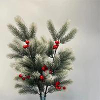 Aiguilles de pin artificielles de Noël, branche de baies rouges, décorations florales pour les fêtes, branche réaliste de baies floquées de neige