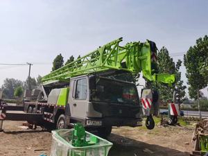 Grúa Móvil Zoomlion de 25 Toneladas de Segunda Mano, Zoomlion ZTC25V, Grúa Todoterreno en Buenas Condiciones, Fabricada en China, Grúa Usada en Venta - Product Image 2