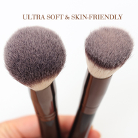 Lot de 10 pinceaux de maquillage professionnels de luxe à manche en bois, poils synthétiques véganes, personnalisables avec logo, pour le visage - Vente en gros OEM