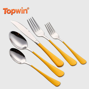 Hermoso Juego de Cubiertos Modernos de Acero Inoxidable con Acabado Espejo, Vajilla para Bodas, Incluye Cuchara, Tenedor y Cuchillo Plateados - Product Image 1