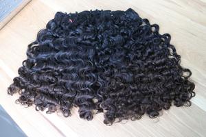 Cheveux de trame de boucles birmanes-Cheveux humains 100% noirs naturels (cheveux vierges) de qualité supérieure pour la fabrication de perruques Double trame - Product Image 2