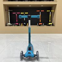 Trottinette pour enfants de 1 à 6 ans, disponible en plusieurs couleurs, trottinette à trois roues et trottinette à pousser