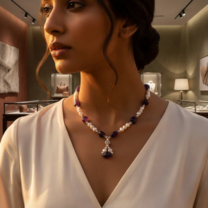 Collier pendentif classique pour femme en perles d'eau douce et améthyste, perles rondes blanches, chaîne en argent, bijoux de mariage du Rajasthan - Product Image 3