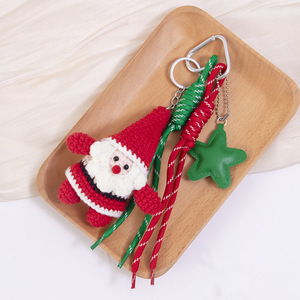 Oferta Especial: Llavero de Ganchillo Hecho <span class=keywords><strong>a</strong></span> Mano de Santa Claus con Estrella de PU y Cuerda Trenzada, Colgante <span class=keywords><strong>para</strong></span> Bolso, Regalo Navideño <span class=keywords><strong>para</strong></span> Mujer, Venta al por Mayor - Product Image 4