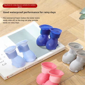 Botas para Perros con Correa de Princesa Pez, Zapatos para Lluvia, Novedad, 4 Piezas, Antideslizantes, para Todas las Estaciones, Estilo Lindo, Botas para Perros para Lluvia y Nieve - Product Image 4