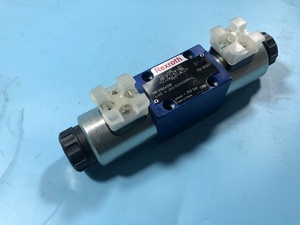 R901089241 4WE6J7X/HG24N9K4 โซลินอยด์วาล์วแบบไดเร็กต์แอคติ้ง 3 ตำแหน่ง 4 ทาง (NG6/D03, ฟังก์ชั่น J Spool) - Product Image 2