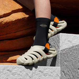 Zoccoli personalizzati 2025 estate stile donna sandalo pantofola produttore all'ingrosso <span class=keywords><strong>da</strong></span> giardino caldo scarpe <span class=keywords><strong>da</strong></span> spiaggia zoccoli per uomo - Product Image 4
