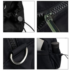 <span class=keywords><strong>Sac</strong></span> <span class=keywords><strong>de</strong></span> sport pour homme en Oxford grande capacité avec logo personnalisé, idéal pour le yoga, l'entraînement, le <span class=keywords><strong>football</strong></span>, les voyages et la gym - Product Image 6