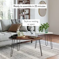 Ensemble de 2 tables basses gigognes Mid-Century avec faux marbre de carrare, table d'appoint empilable avec pieds en métal noir Tables basses
