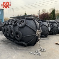 Fender Karet Alam Pneumatik Kapal Selam Tipe Yokohama Warna Hitam Ukuran Sesuai Pesanan Garansi 2 Tahun untuk Kapal ke Kapal