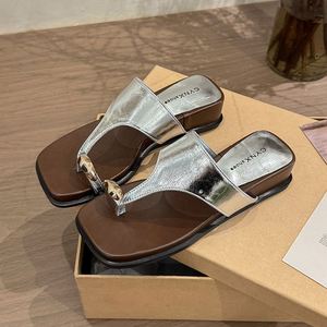 Sandalias de Mujer Estilo Francés para Uso en Exteriores, Novedades 2026, Sandalias Sencillas de Tacón Bajo, Perfectas para Vestidos - Product Image 6