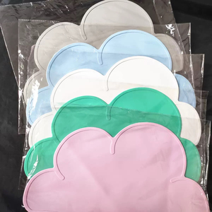 Tapis de table en silicone confortable en forme de nuage pour bébés et tout-petits, avec logo personnalisé, très populaire - Product Image 2