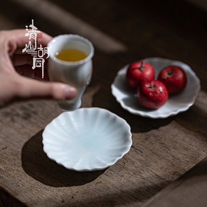 Yingqing Porcelain Chrysanthemum Petal <b>Coaster</b> Shadow Blue Irregular Shape Tea Saucer For Kung Fu Tea <b>Set</b> Afternoon Tea - Product Image 2