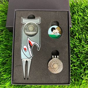 Outil de réparation de divots de golf en alliage de zinc multifonctionnel avec clip de fixation, marqueur et ensemble d'étiquettes de balle pour golfeurs - Product Image 1
