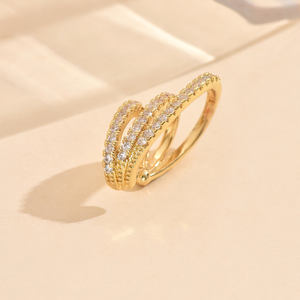 ต่างหูแบบหนีบผีเสื้อทำจากทองแดงแฟชั่นยอดนิยมต่างหูห่วงทันสมัยรูปทรงเรขาคณิตใหม่พร้อมเพทายเหมาะเป็นของขวัญ - Product Image 4