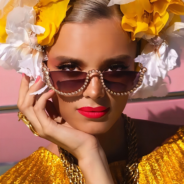 Semi-round Sunglasses Women New Fashion Vintage Gradient Half Rimless Shades With Rhinestones Trendy Cat Eyes Eyewear Party Gift